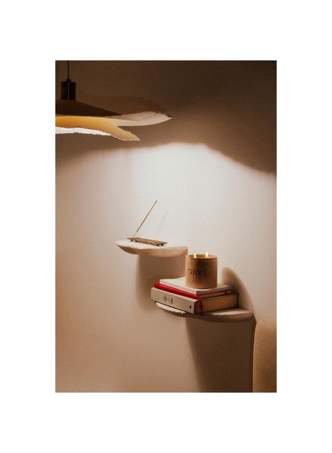 DAYS شمعة DAYS الفاخرة المصنوعة يدويًا - وعاء صديق للبيئة ذو طابع ترابي - Image 3